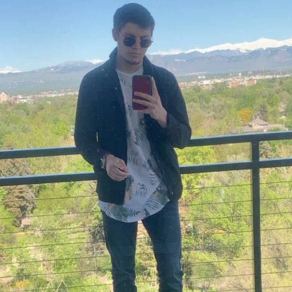 Meet your Posher, Daniel - Picture 1 of 1